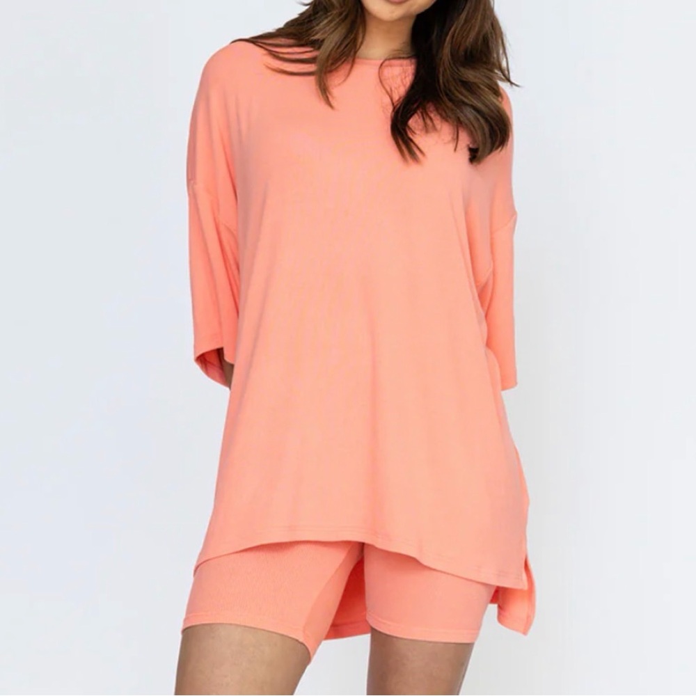 Comfort Essential Women's Bike Shorts in Coral Pink